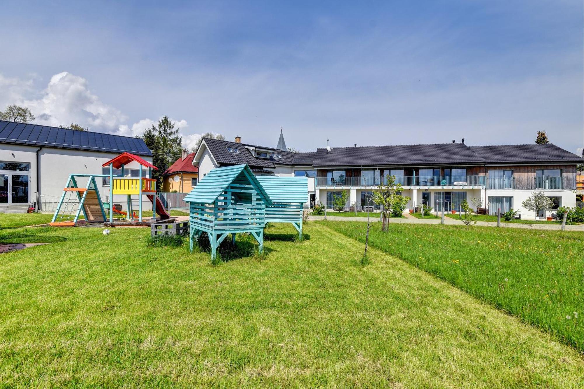 Penzion Ceresnovy Sad & Wellness Vysoké Tatry Buitenkant foto